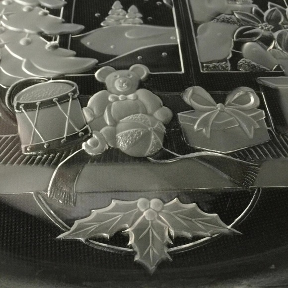 Mikasa Huge Serving Platter Plate Clear Frosted Glass Winter Christmas Scene 14" - Picture 6 of 9